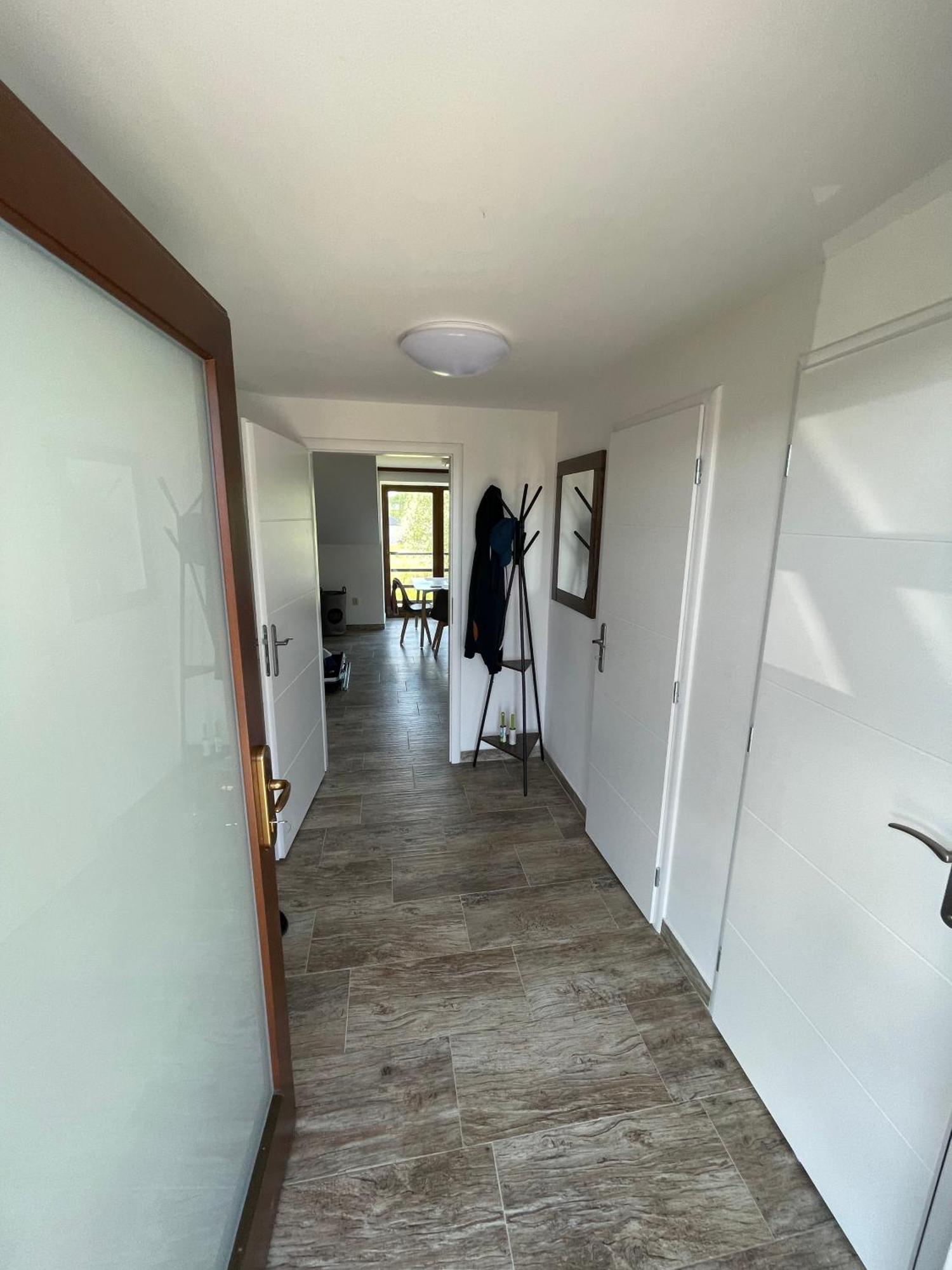 Lake View Apartments Near Golf Resort Kuneticka Hora, Dritec パルドゥビツェ 部屋 写真