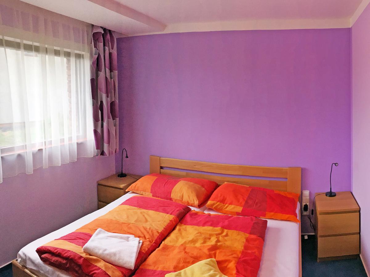 Lake View Apartments Near Golf Resort Kuneticka Hora, Dritec パルドゥビツェ エクステリア 写真